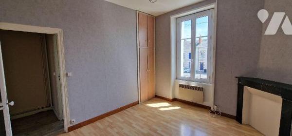 Maison à Vendre à Thouars (79100) en Deux-Sèvres (79)

Nous vous proposons cette maison situé...