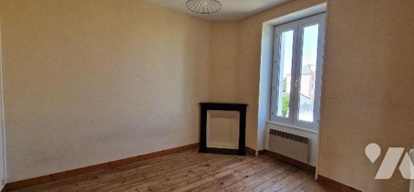 Maison à Vendre à Thouars (79100) en Deux-Sèvres (79)

Nous vous proposons cette maison situé...