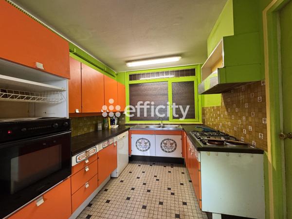 Maison 10 pièces - 142 m²