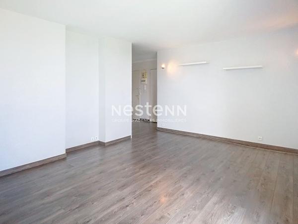 A LOUER Appartement 3 pièces avec parking extérieur et cave