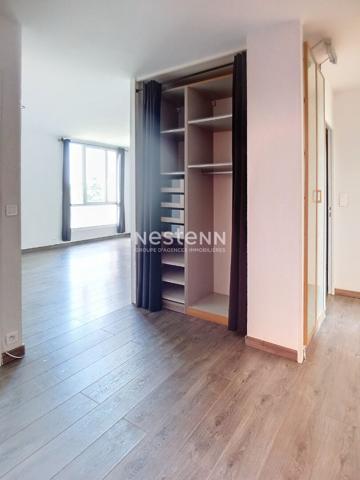 A LOUER Appartement 3 pièces avec parking extérieur et cave