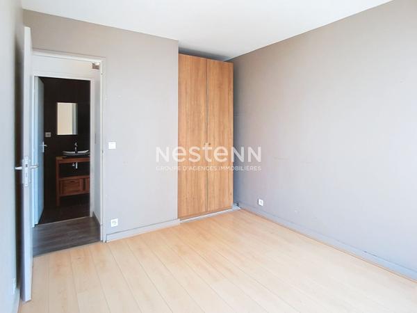 A LOUER Appartement 3 pièces avec parking extérieur et cave