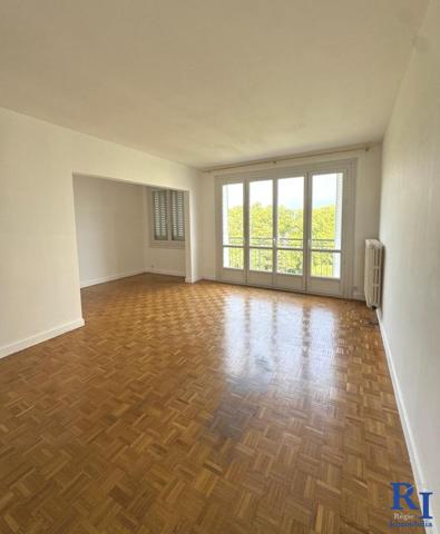 Appartement A LOUER 3 pièces 84 m² 38000 GRENOBLE