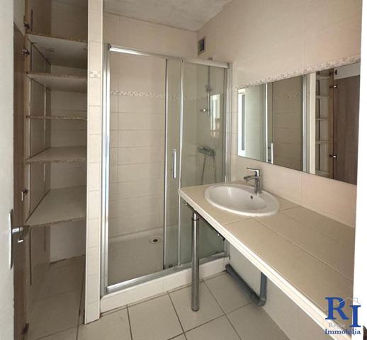 Appartement A LOUER 3 pièces 84 m² 38000 GRENOBLE