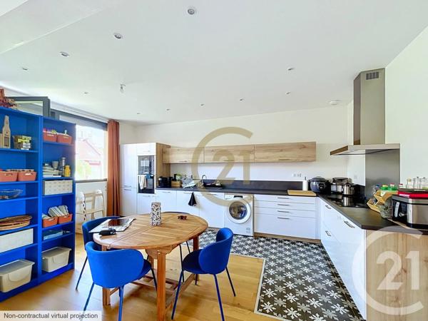 Appartement F5 à vendre  5 pièces - 104,27 m 2   BELFORT  - 90