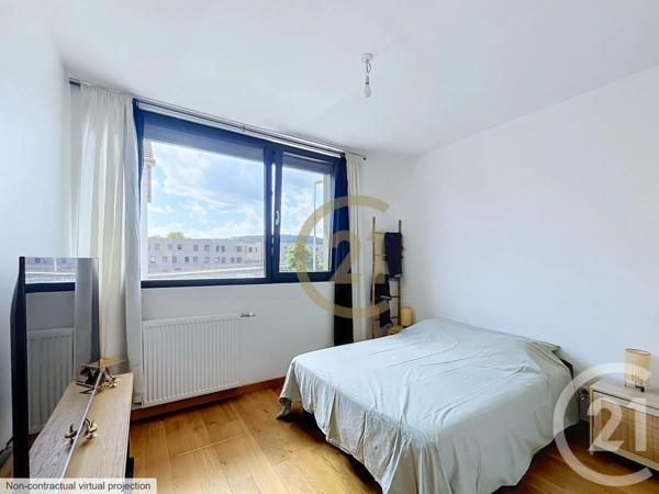 Appartement F5 à vendre  5 pièces - 104,27 m 2   BELFORT  - 90