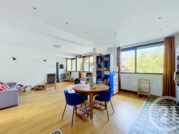Appartement F5 à vendre  5 pièces - 104,27 m 2   BELFORT  - 90