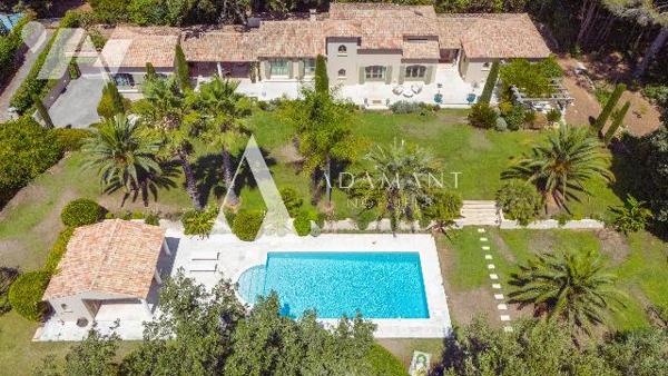 QUARTIER LES SALETTES - LA COLLE SUR LOUP - VILLA ENTIEREMENT RENOVEE