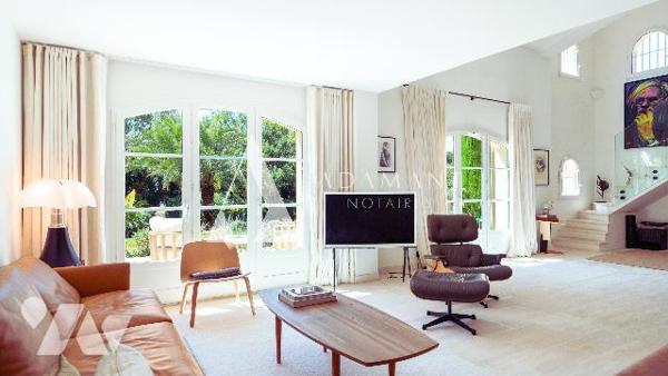 QUARTIER LES SALETTES - LA COLLE SUR LOUP - VILLA ENTIEREMENT RENOVEE