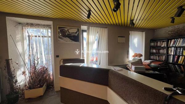 Vente Bureau 4 pièces 73 m2 à Millau