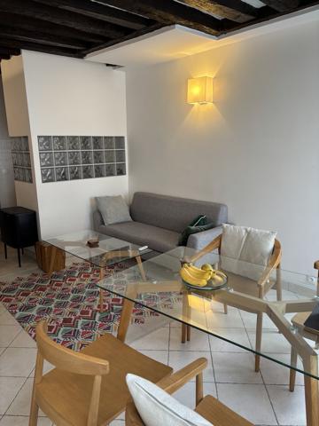 75002 - Appartement 2 pièces - beaucoup de charme