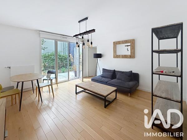 Location appartement 2 pièces 60 m² Paris 18