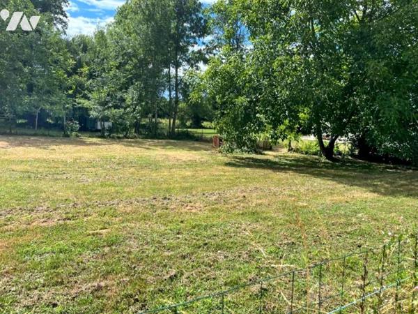 SAINT JEAN DE NIOST - BELLE PARCELLE DE TERRAIN 651 M2