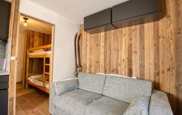 Vente Studio rénové avec gout rénové(e) Morillon   