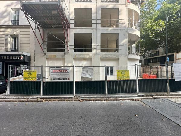 LOCAL À LOUER 95M2 À CLICHY