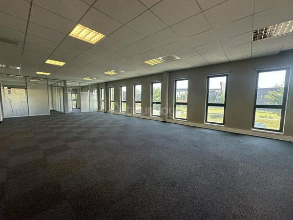 BUREAUX à LOUER de 374 m²