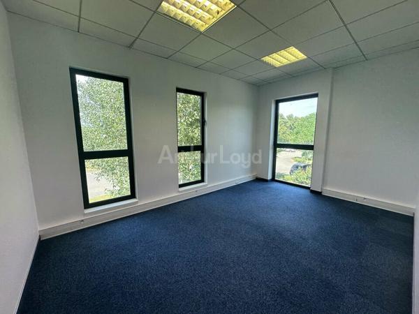 BUREAUX à LOUER de 374 m²