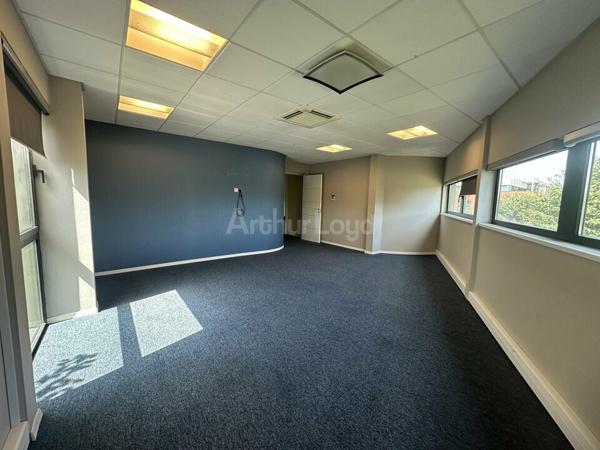 BUREAUX à LOUER de 374 m²