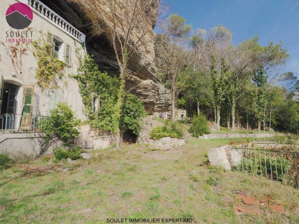 L'Isle-sur-la-Sorgue (84800) Maison de maitre à rénover sur 7000m² de parc