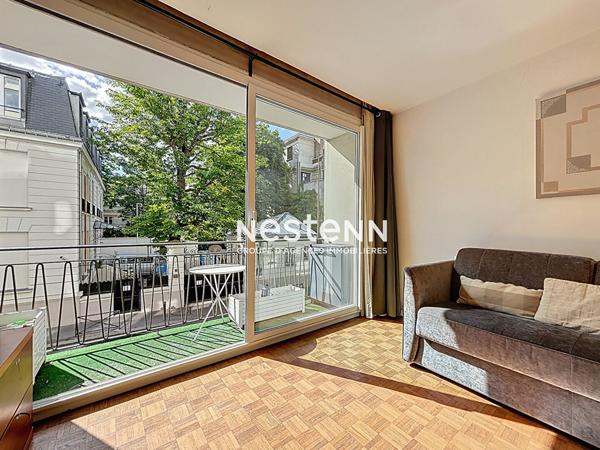 PARIS - AUTEUIL SUD - RUE BOILEAU - Studio de 23,66 m² avec balcon et cave