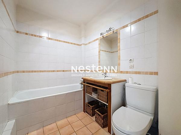 PARIS - AUTEUIL SUD - RUE BOILEAU - Studio de 23,66 m² avec balcon et cave
