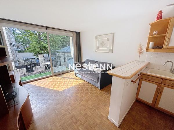 PARIS - AUTEUIL SUD - RUE BOILEAU - Studio de 23,66 m² avec balcon et cave