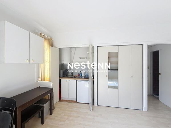 SOUS COMPROMIS- studio lumineux 17 m² rue Lemercier Batignolles Paris 17ème, idéal investisseur ou premier achat