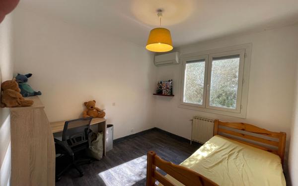 Maison à vendre    5 pièces •  Mours-Saint-Eusèbe