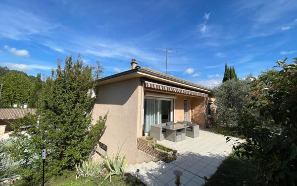 Maison à vendre    5 pièces •  Mours-Saint-Eusèbe