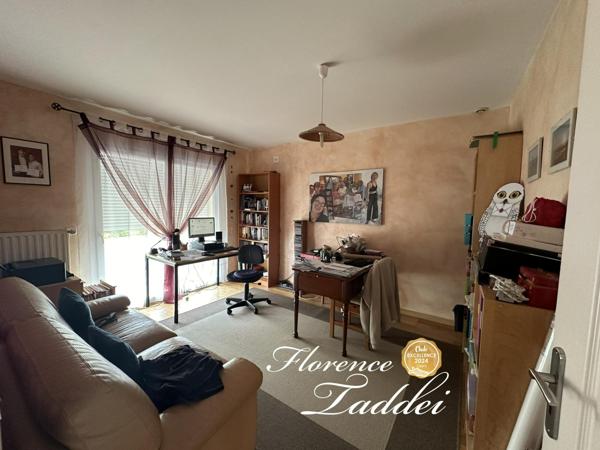 Maison familiale sur un grand terrain au calme