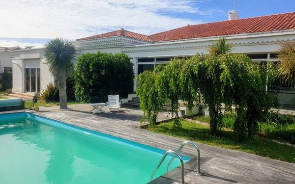 Maison à vendre    5 pièces •  Gujan-Mestras