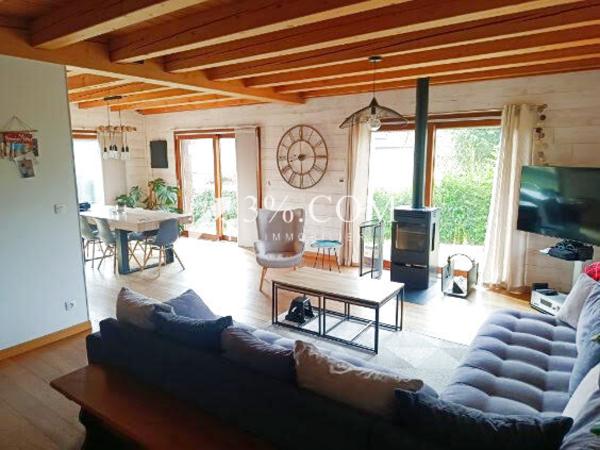 Maison
                                                                                                                                                                                                                                                                                                                        7 pièce(s)                                                                                                                                                                                                          5 chambre(s)                                                                                                                                                                                                          141.56  m²