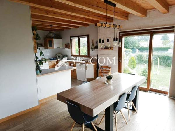 Maison
                                                                                                                                                                                                                                                                                                                        7 pièce(s)                                                                                                                                                                                                          5 chambre(s)                                                                                                                                                                                                          141.56  m²