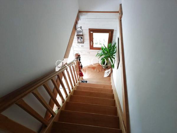 Maison
                                                                                                                                                                                                                                                                                                                        7 pièce(s)                                                                                                                                                                                                          5 chambre(s)                                                                                                                                                                                                          141.56  m²