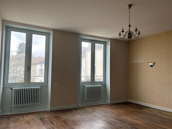 Immeuble de rapport Civray 8 pièce(s)