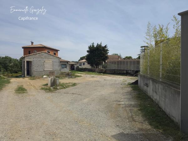 Terrain viabilisé constructible de 388 m² FOUZILHON (34)