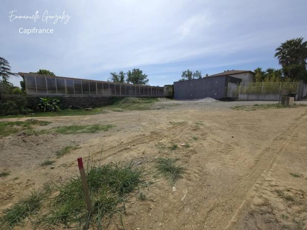 Terrain viabilisé constructible de 388 m² FOUZILHON (34)