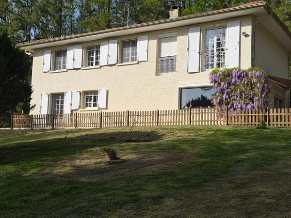 Maison à vendre 7 pièces - 190 m2 - Garage - Piscine - 8 000 m2 de terrain