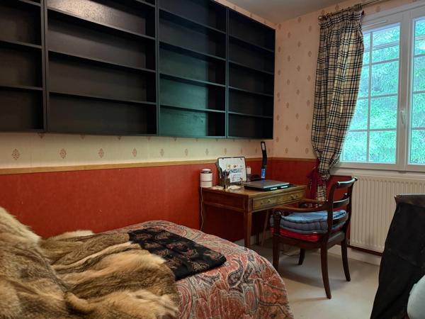 Maison à vendre 7 pièces - 190 m2 - Garage - Piscine - 8 000 m2 de terrain