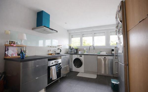 Appartement à vendre    3 pièces •  Bordeaux