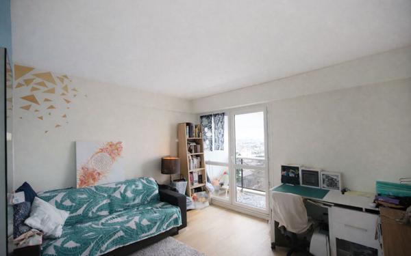 Appartement à vendre    3 pièces •  Bordeaux