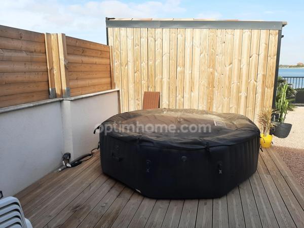 Coup de cœur à Port-de-Bouc - Maison Rénovée, Vue Mer et Proximité Plages !