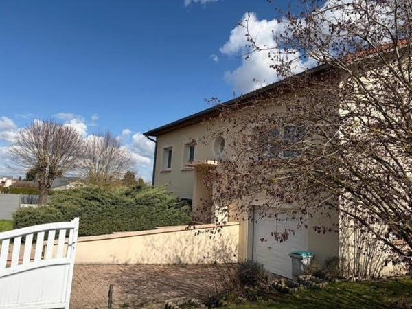 Une belle maison lumineuse de 128 m² sur terrain de 1070m²