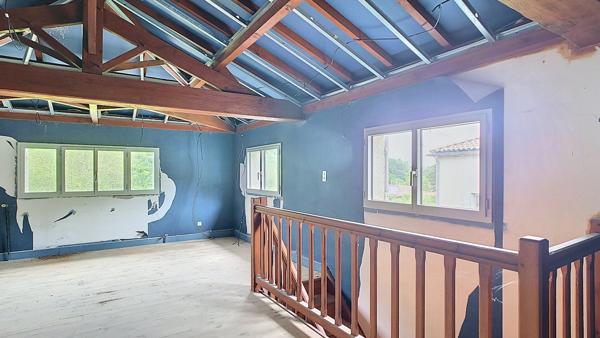 Maison de maître à rénover à Feugarolles - 13 pièces, 380 m² sur 2,48 ha