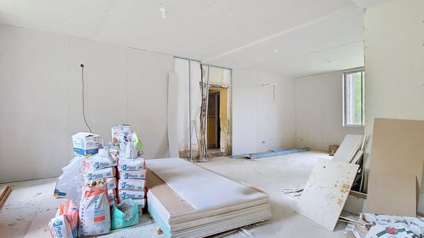 Maison de maître à rénover à Feugarolles - 13 pièces, 380 m² sur 2,48 ha