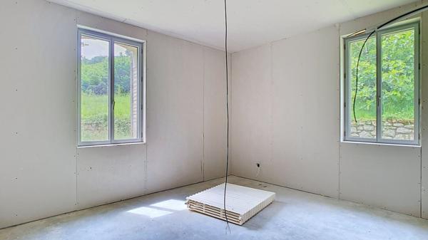 Maison de maître à rénover à Feugarolles - 13 pièces, 380 m² sur 2,48 ha