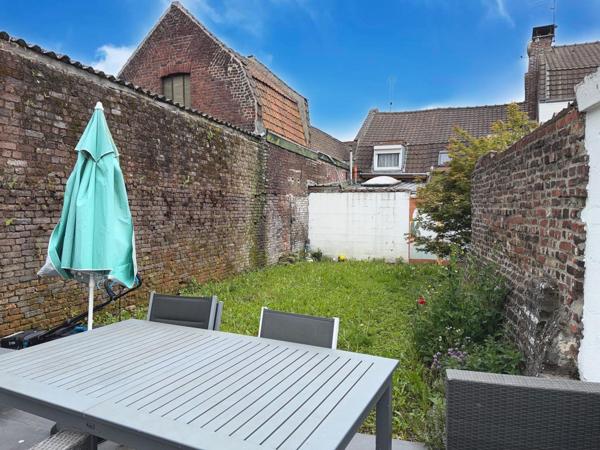 Maison semi-individuelle, 6 pièces, jardin, garage