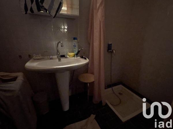 Maison 8 pièces de 202 m² à Sauzé-Vaussais (79190)