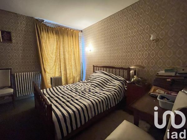 Maison 8 pièces de 202 m² à Sauzé-Vaussais (79190)