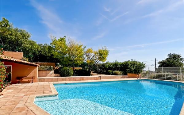 Appartement à vendre    4 pièces • 82 m2 Nice